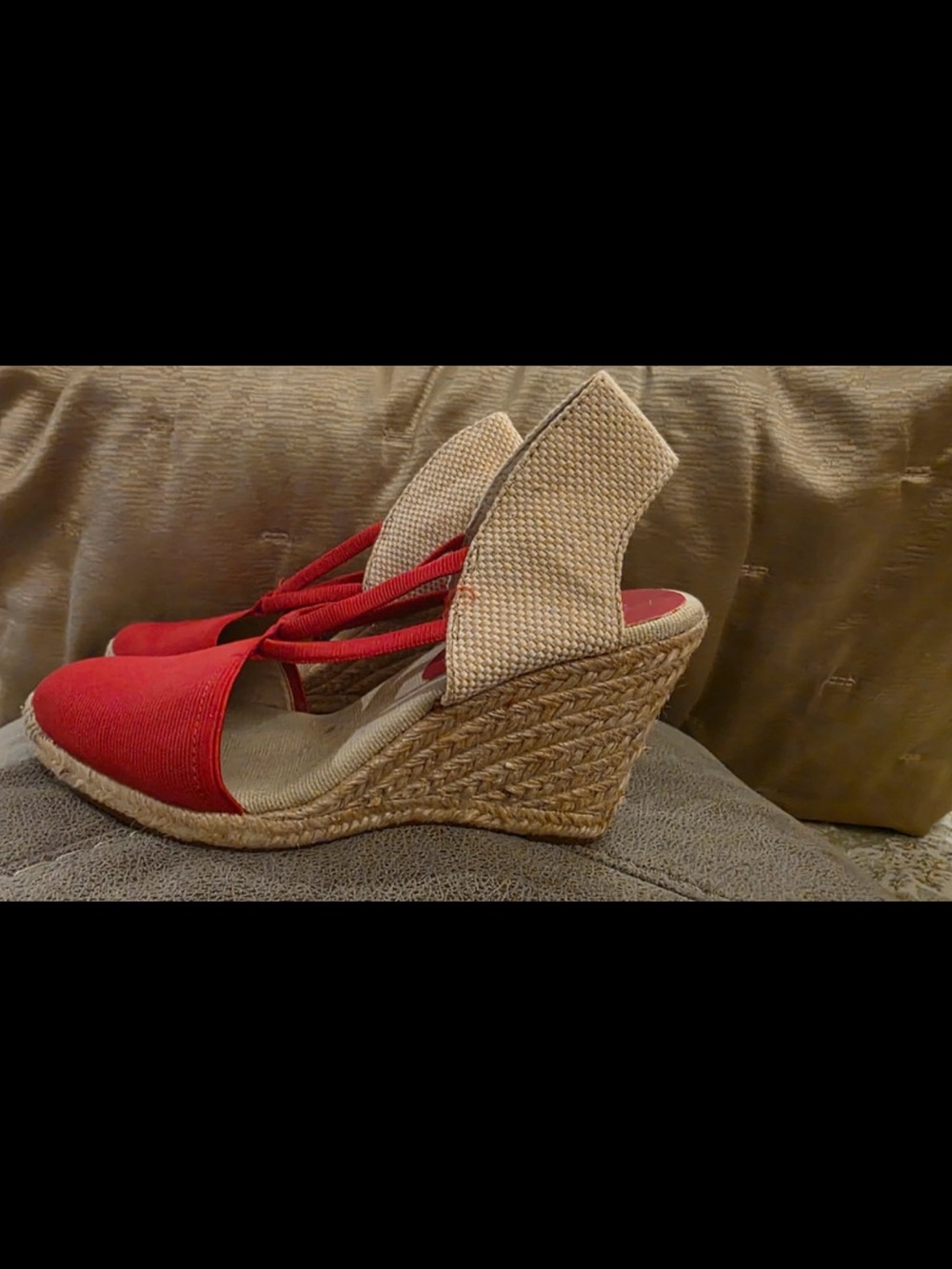 Adrienne Vittadini Red and Tan Wedge Espadrilles, SZ 9